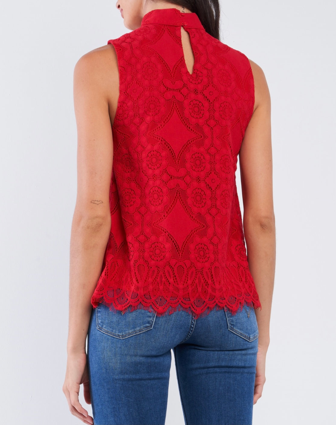 Red Sleeveless Top