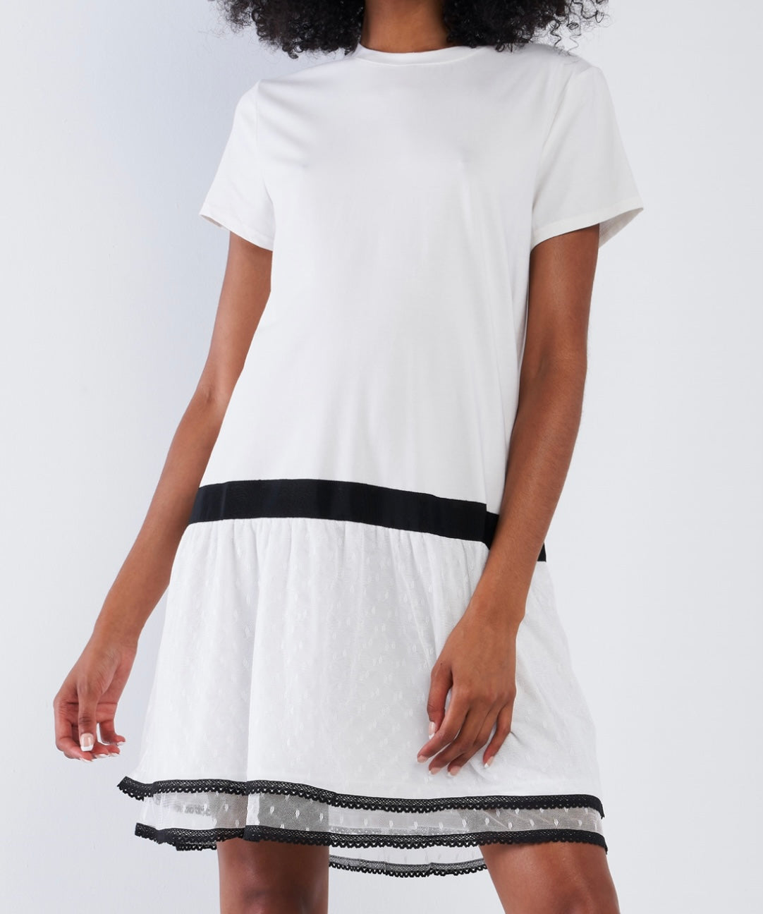 White Black Round Neck Short Sleeve Dress